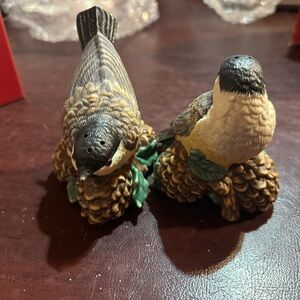 Christmas Lenox Winter Greetings chickadee salt and pepper shakers
